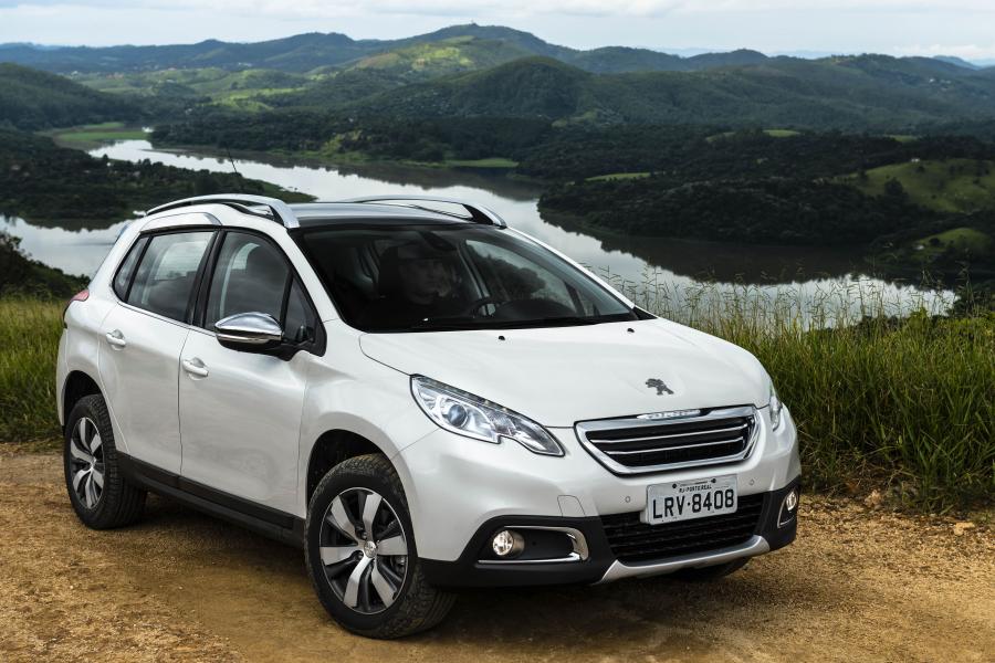  Peugeot 2008 2015 года  (BR) (фото 6 из 25)